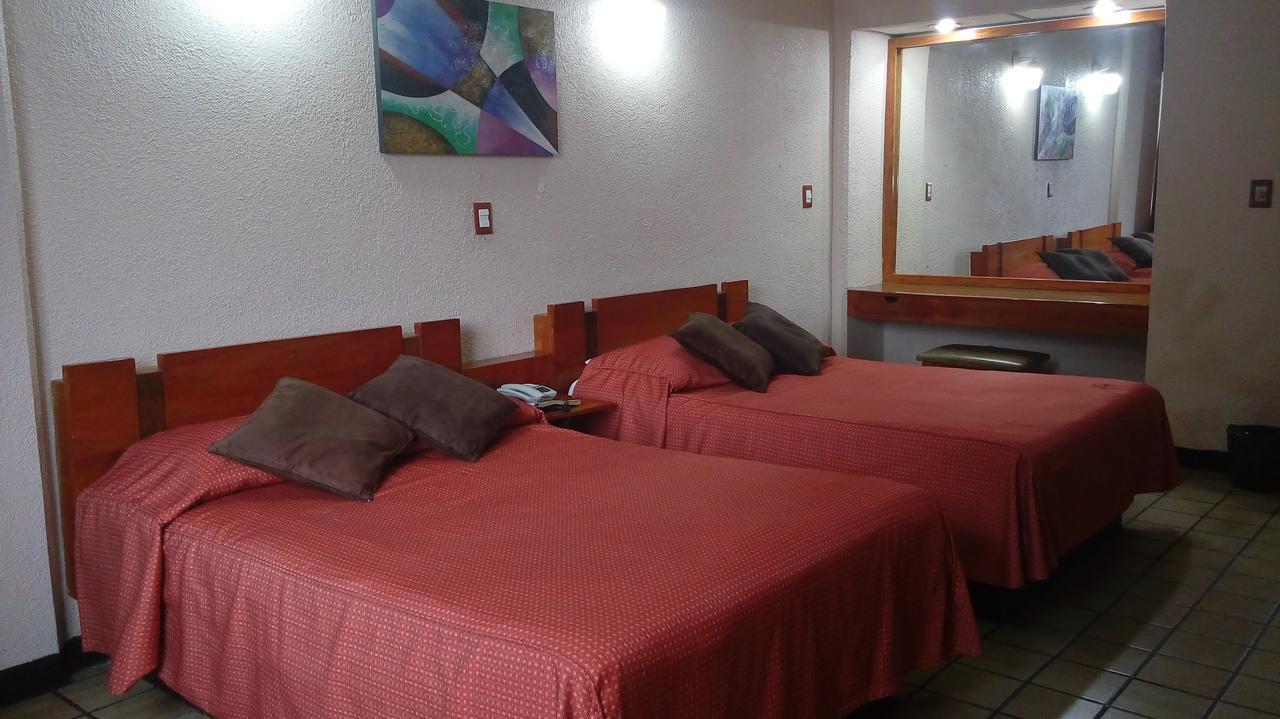Hotel Cabildos 타파출라 외부 사진