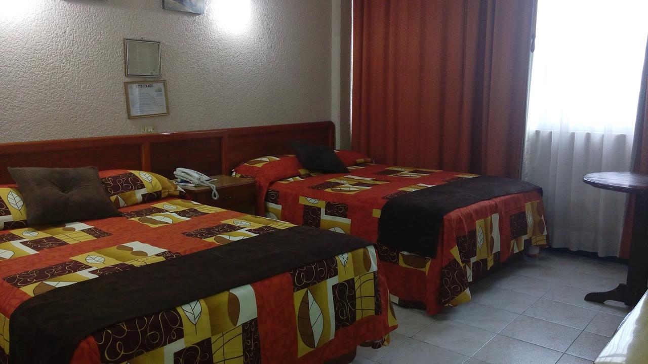 Hotel Cabildos 타파출라 외부 사진