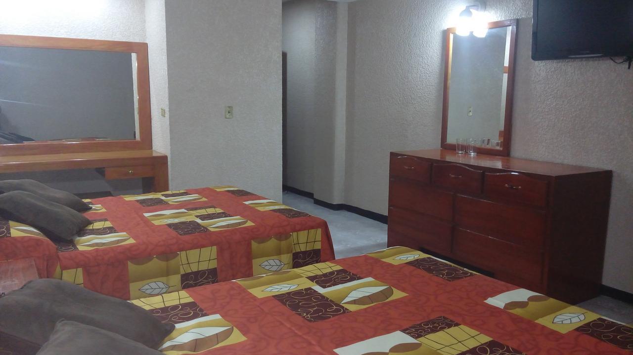 Hotel Cabildos 타파출라 외부 사진