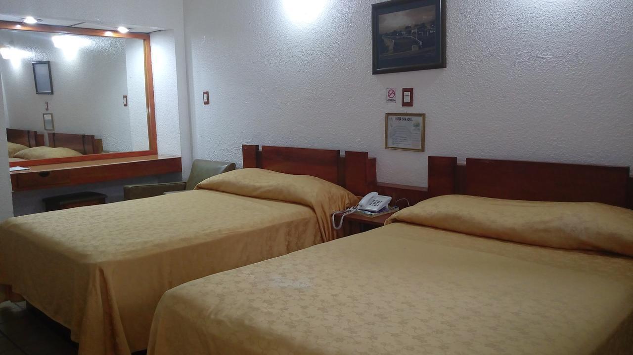 Hotel Cabildos 타파출라 외부 사진