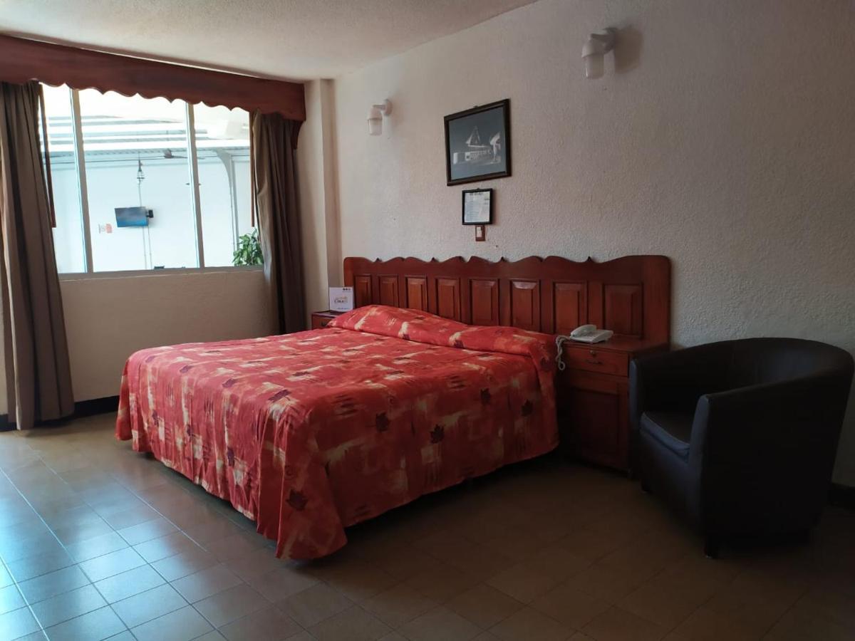 Hotel Cabildos 타파출라 외부 사진