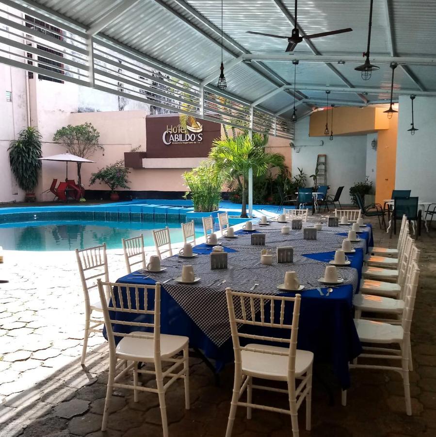Hotel Cabildos 타파출라 외부 사진